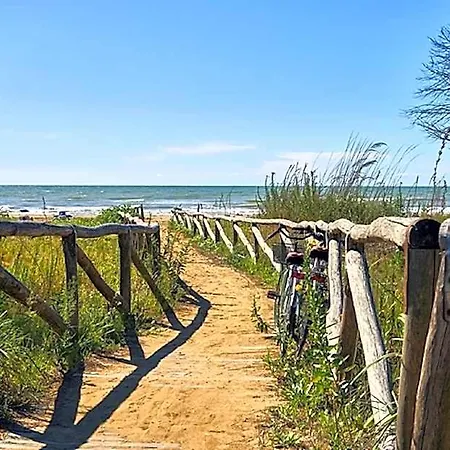 Hotel Close To The Sea - Beahost Bibione